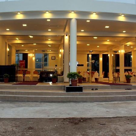 نالاثانيا Delhousie Hotel المظهر الخارجي الصورة