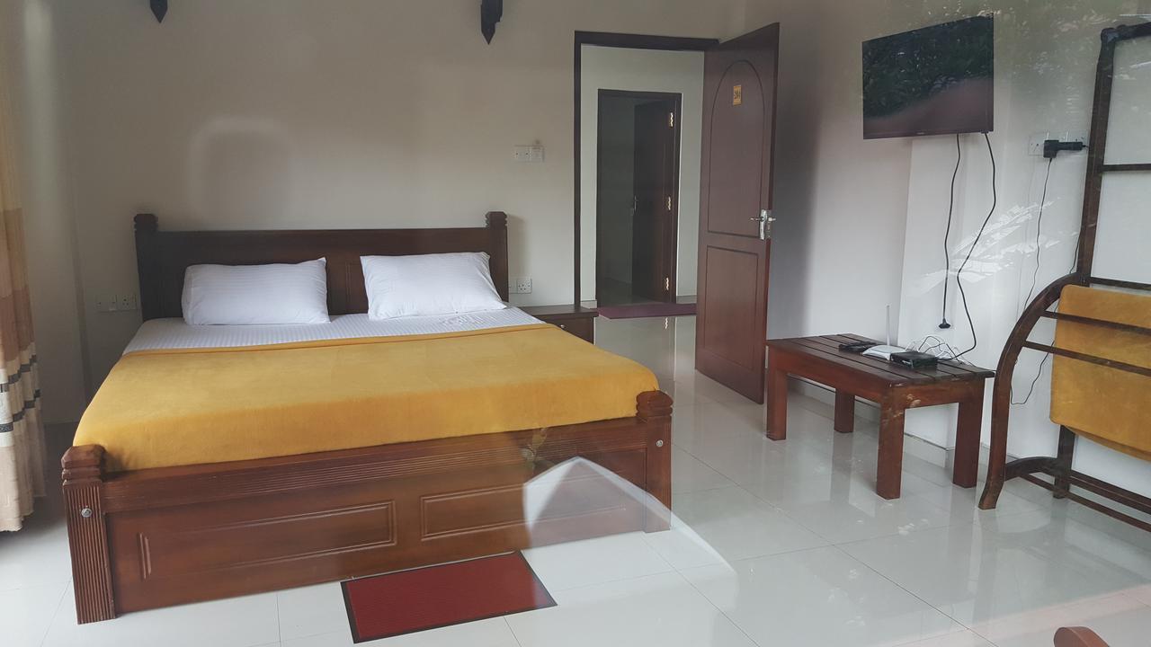 نالاثانيا Delhousie Hotel المظهر الخارجي الصورة